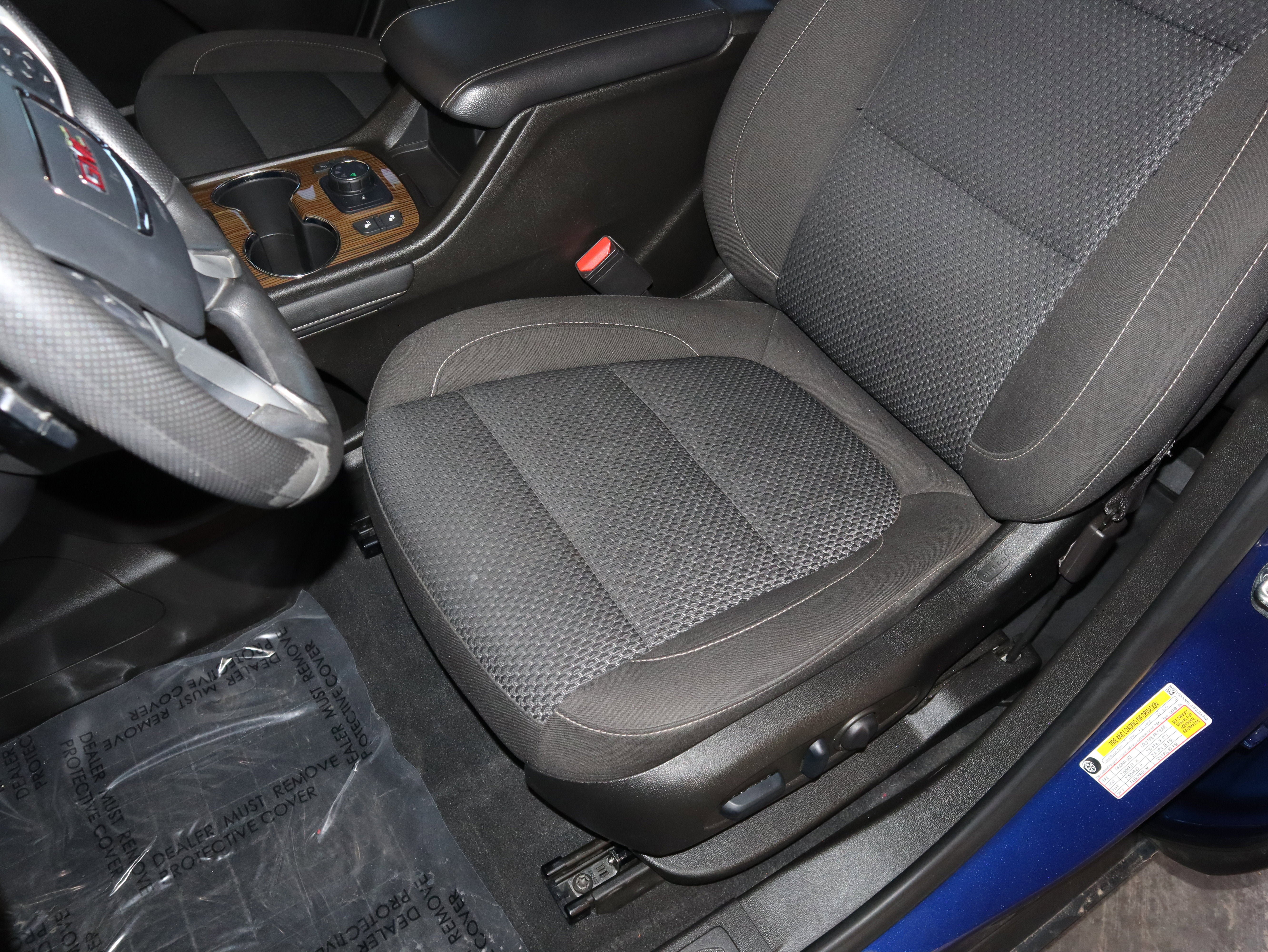 Used 2023 GMC Acadia SLE w/ Driver Convenience Package image 35