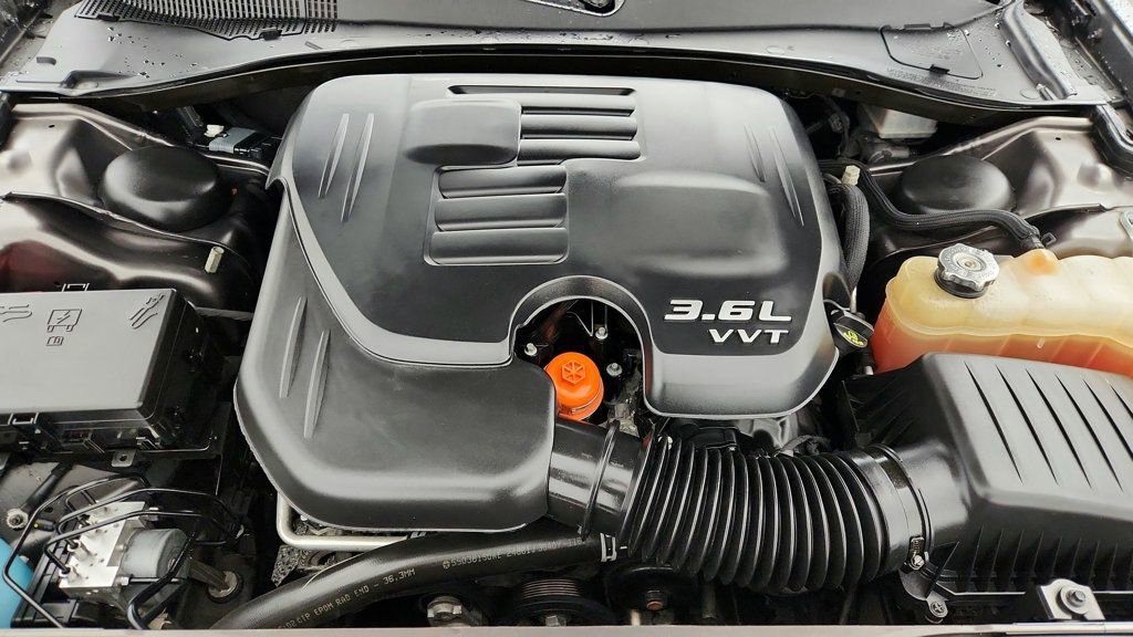 Used 2021 Chrysler 300 Touring w/ Chrome Appearance Package image 25