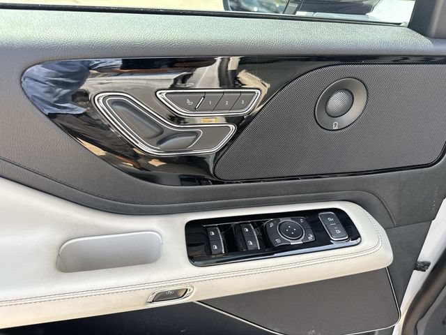 Used 2025 Lincoln Aviator Reserve RWD image 22