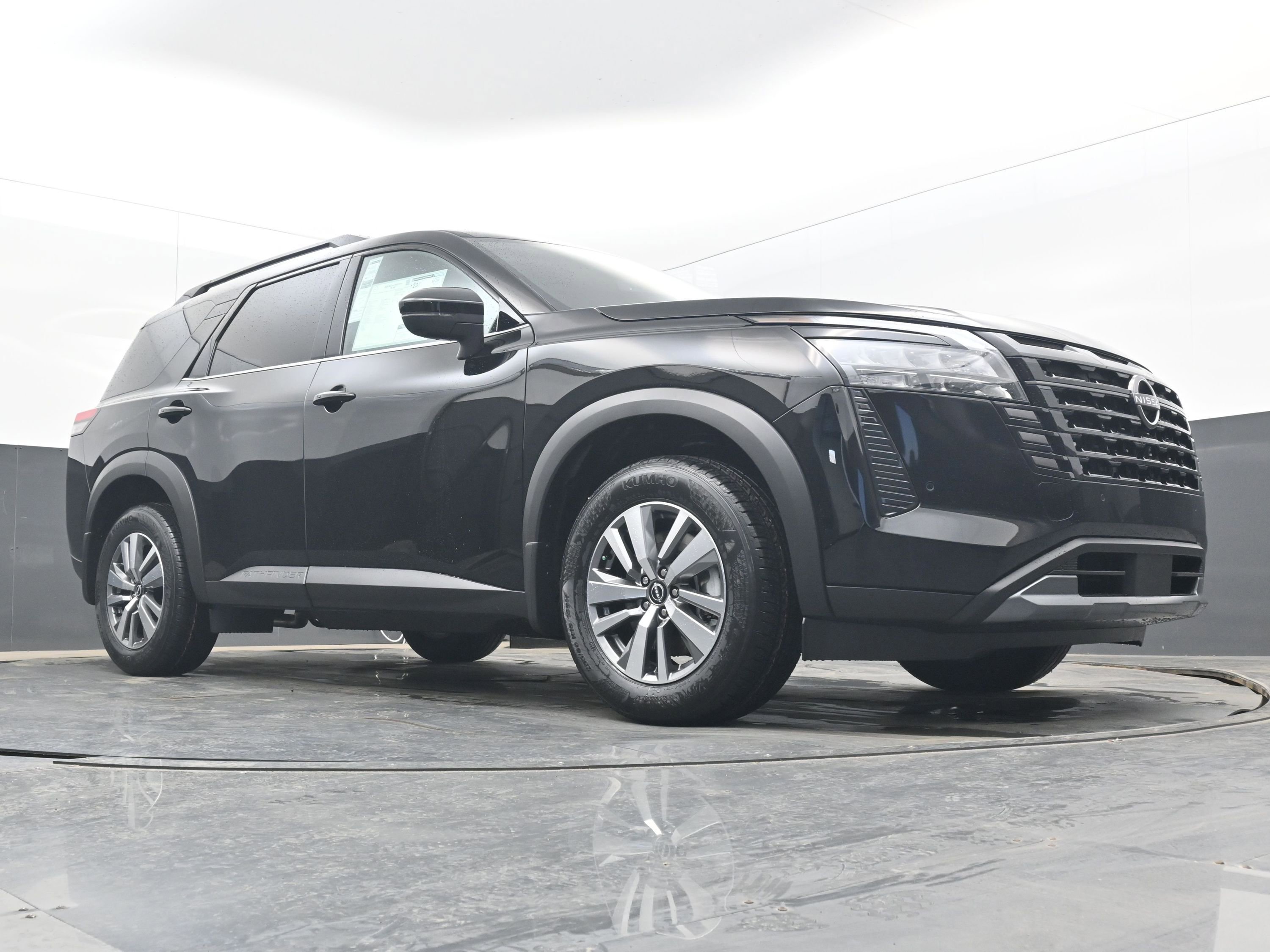 New 2026 Nissan Pathfinder SL FWD image 24