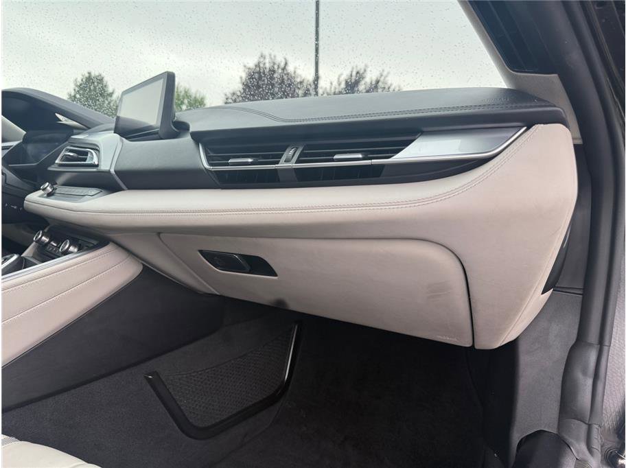 Used 2016 BMW i8 image 40