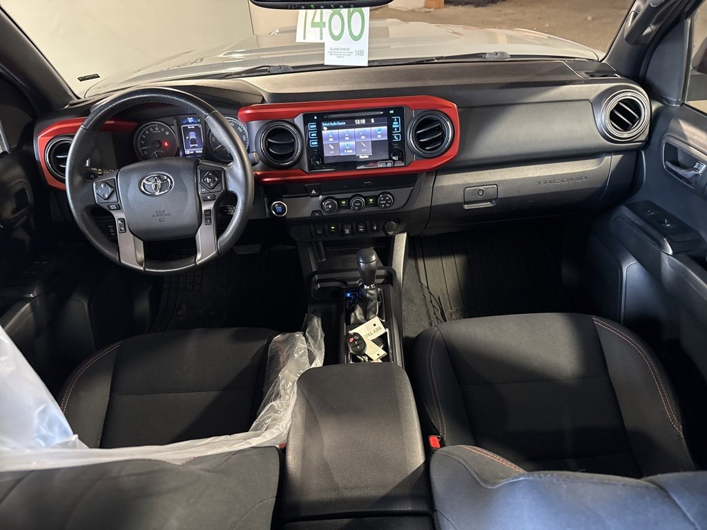 Used 2019 Toyota Tacoma TRD Sport image 25