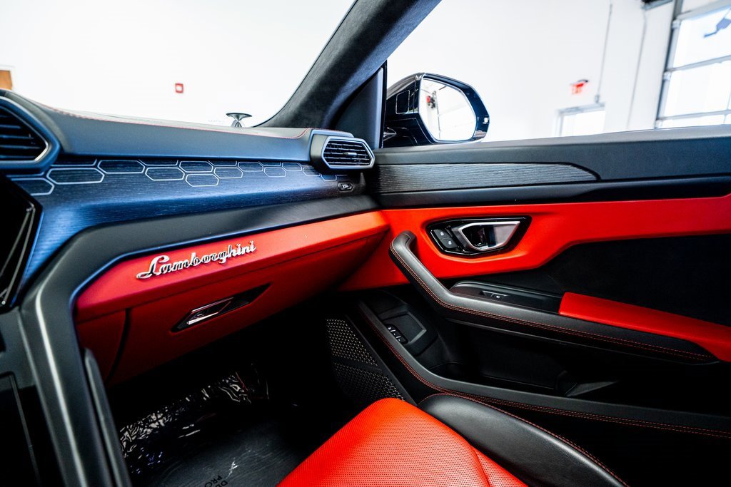 Used 2021 Lamborghini Urus image 58