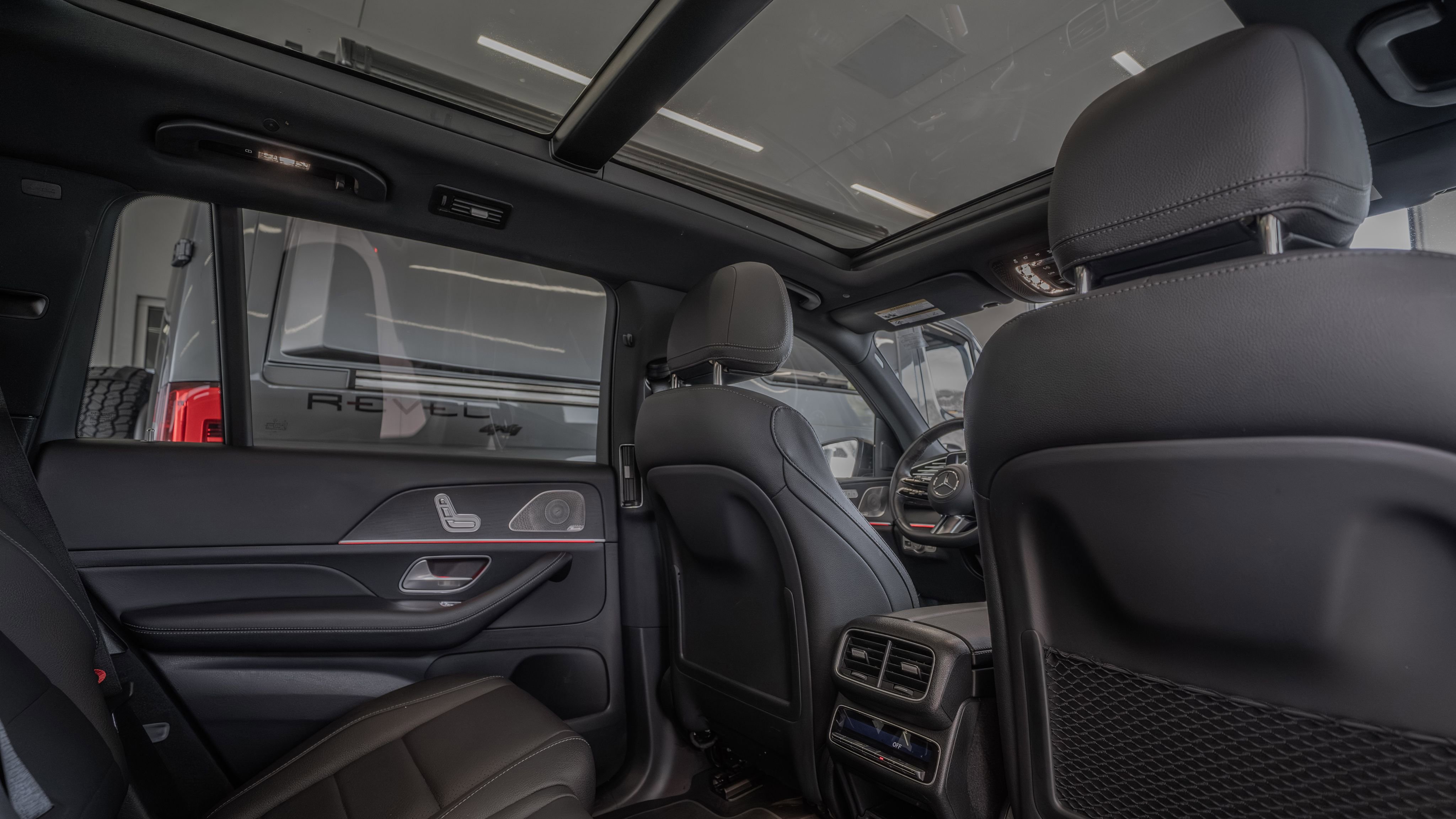 Certified 2025 Mercedes-Benz GLS 450 4MATIC w/ AMG Line Exterior image 28