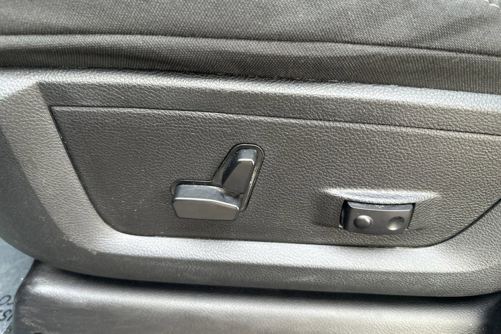 Used 2024 RAM 2500 Big Horn image 12