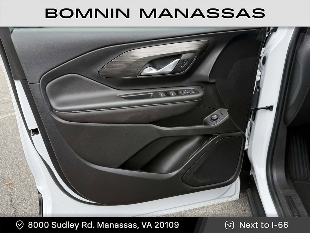 Used 2022 GMC Terrain SLE w/ Driver Convenience Package image 14