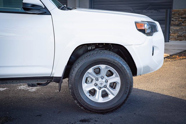 Used 2024 Toyota 4Runner SR5 image 5