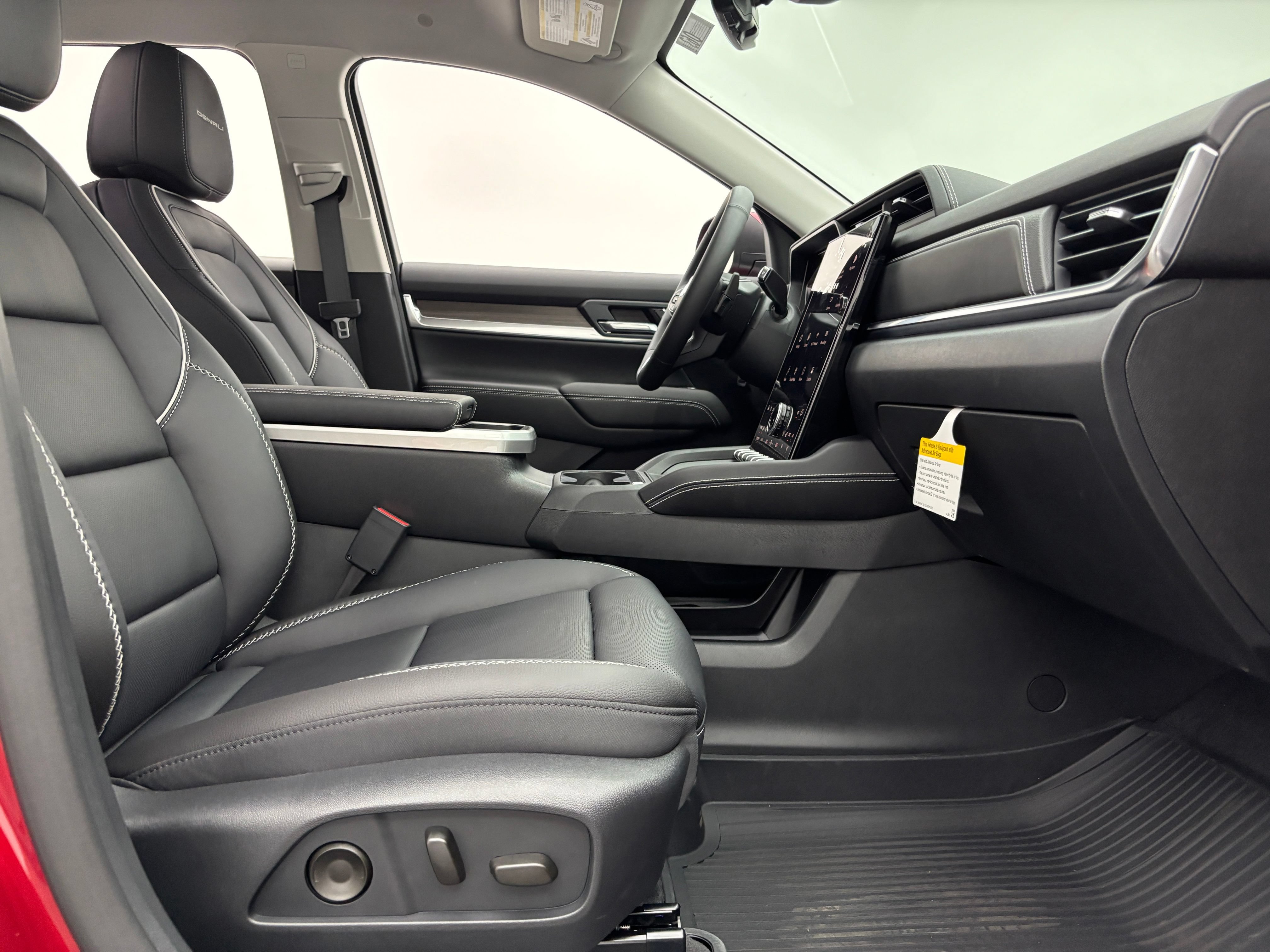 New 2027 GMC Terrain Denali w/ LPO, Floor Liner Package AWD/4WD image 34