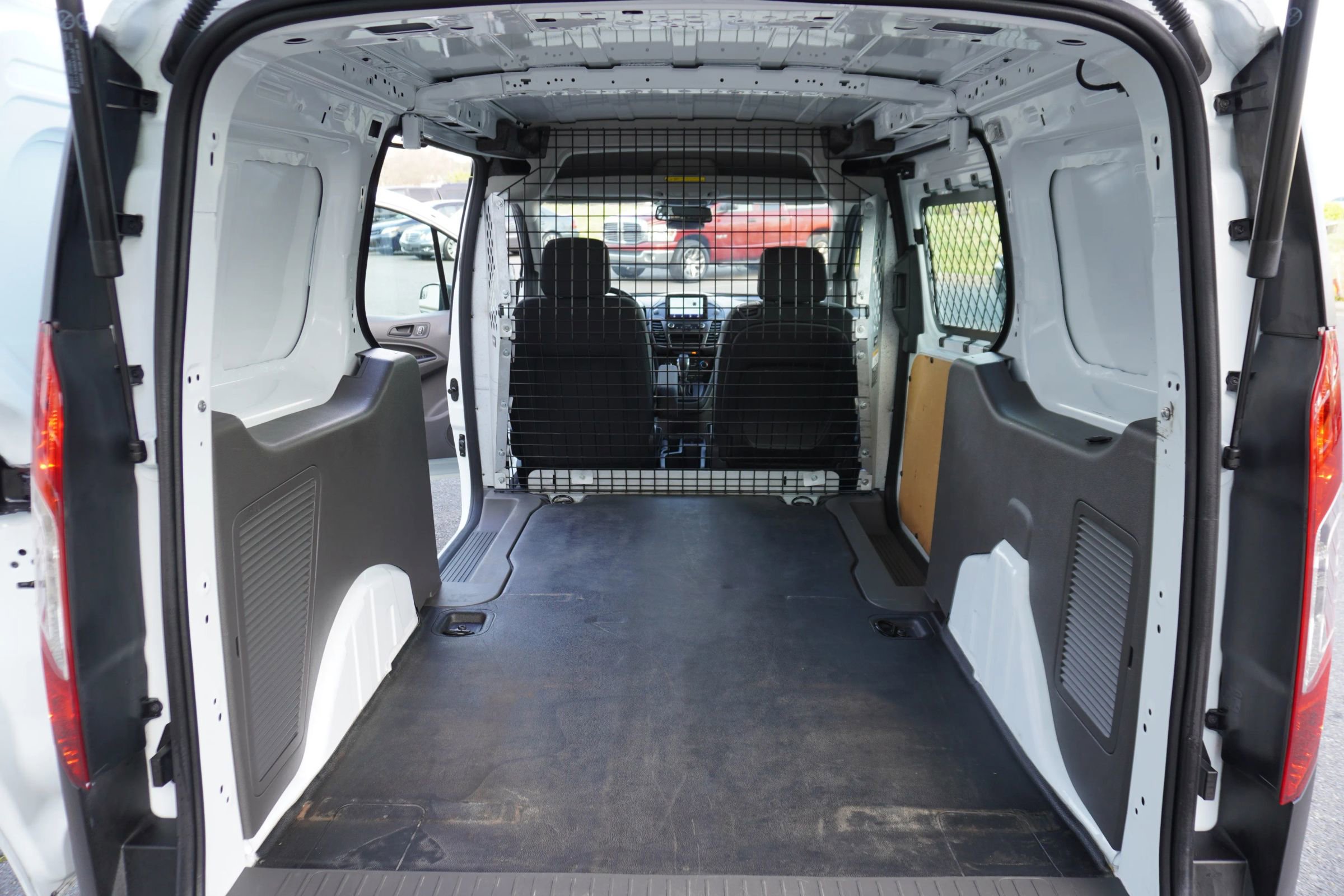 Used 2022 Ford Transit Connect XL image 12