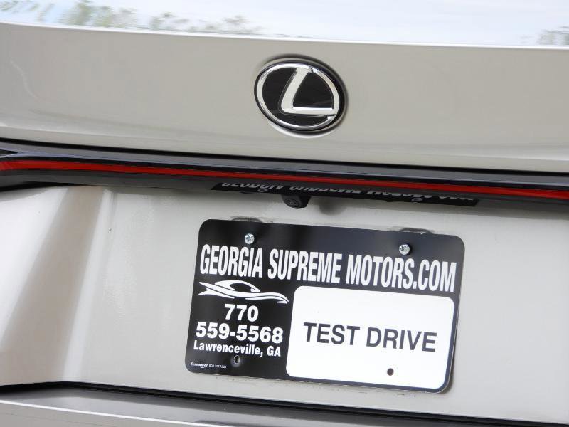 Used 2022 Lexus IS 300 RWD image 11
