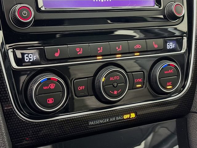 Used 2018 Volkswagen Passat 3.6 image 16