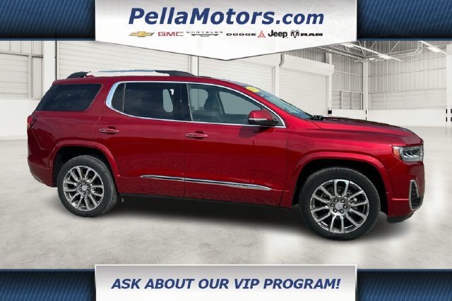 Used 2023 GMC Acadia Denali w/ Denali Ultimate Package AWD/4WD image 2
