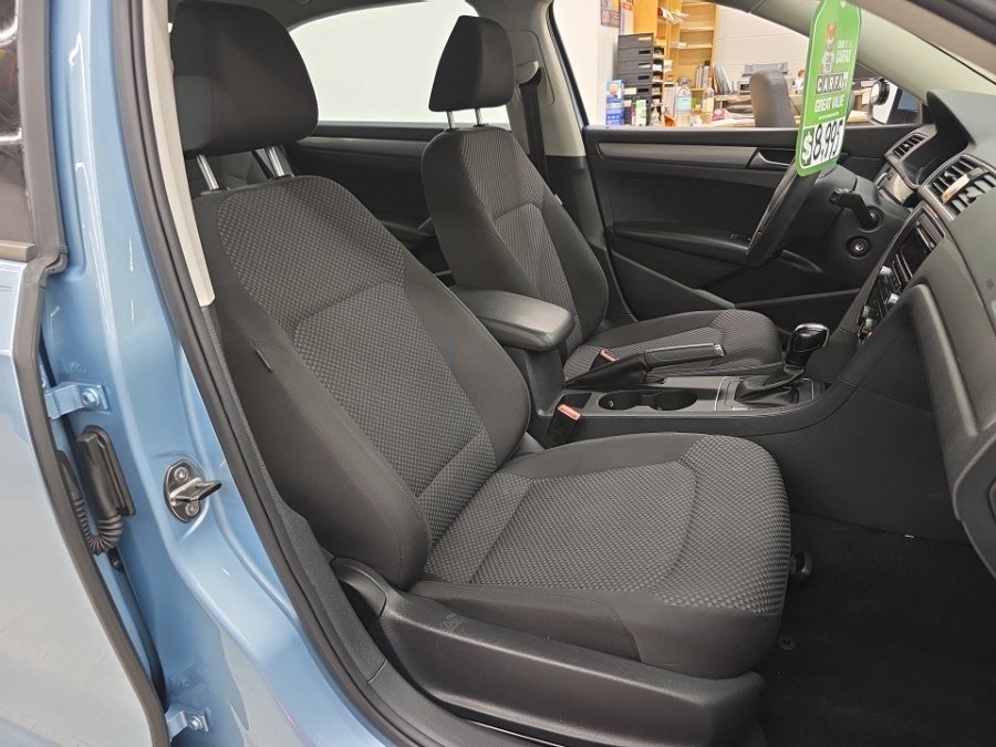 Used 2013 Volkswagen Passat 2.5 S FWD image 8