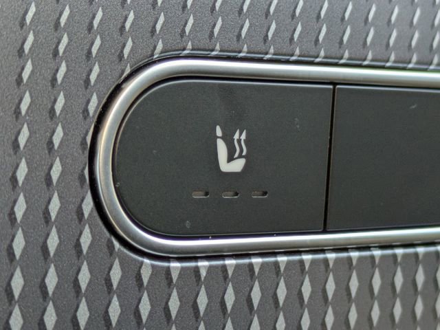 Used 2022 Mercedes-Benz GLB 250 image 23