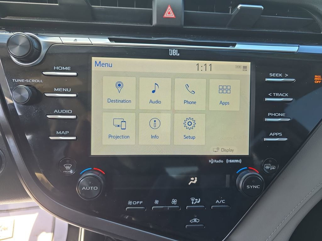 Used 2019 Toyota Camry XLE w/ Navigation Package image 18