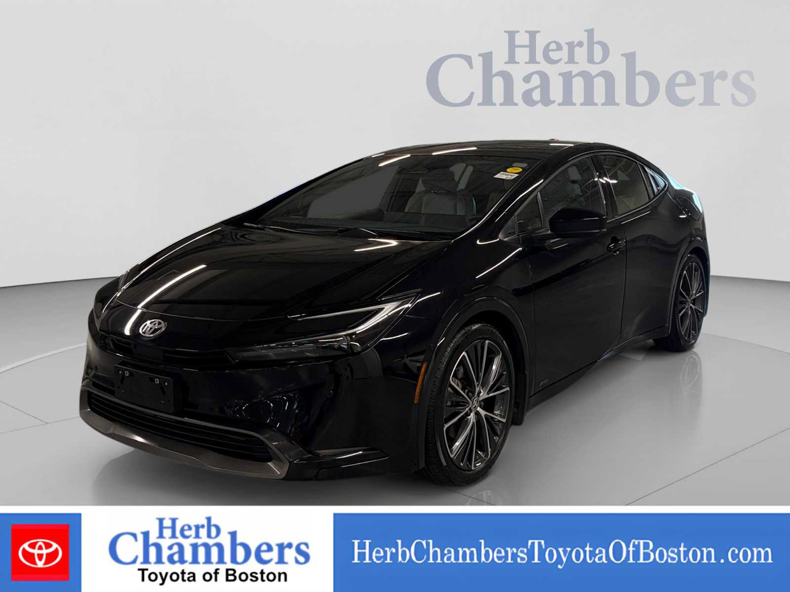 Used 2024 Toyota Prius Limited AWD/4WD image 9