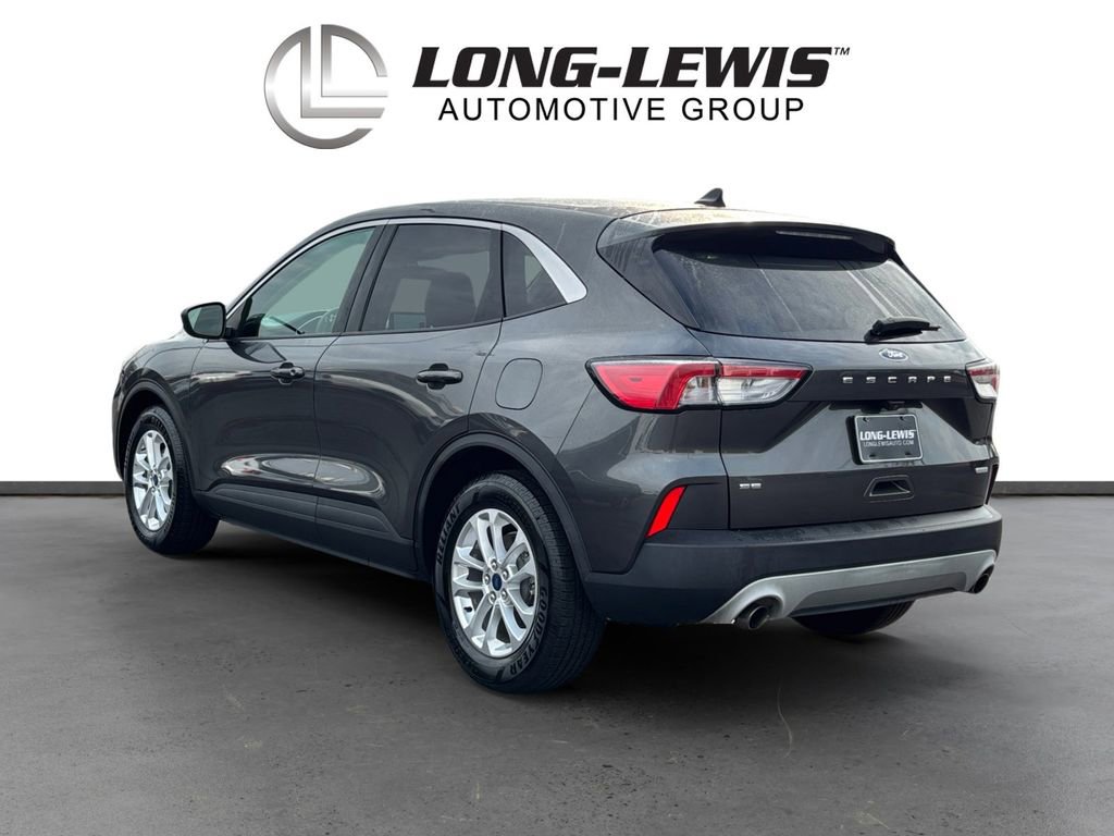 Used 2020 Ford Escape SE image 4