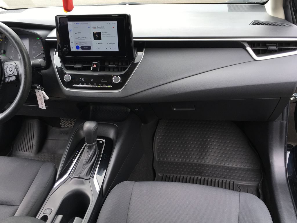 Used 2024 Toyota Corolla LE FWD image 29