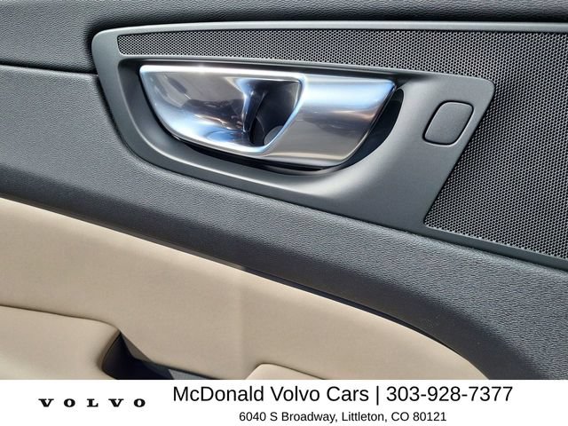 New 2026 Volvo XC60 B5 Plus w/ Protection Package Premier AWD/4WD image 15