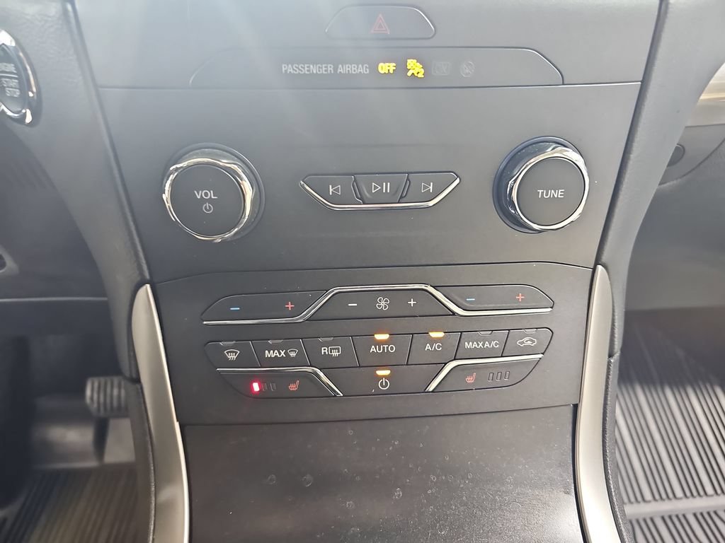 Used 2020 Ford Edge SEL w/ Convenience Package AWD/4WD image 28