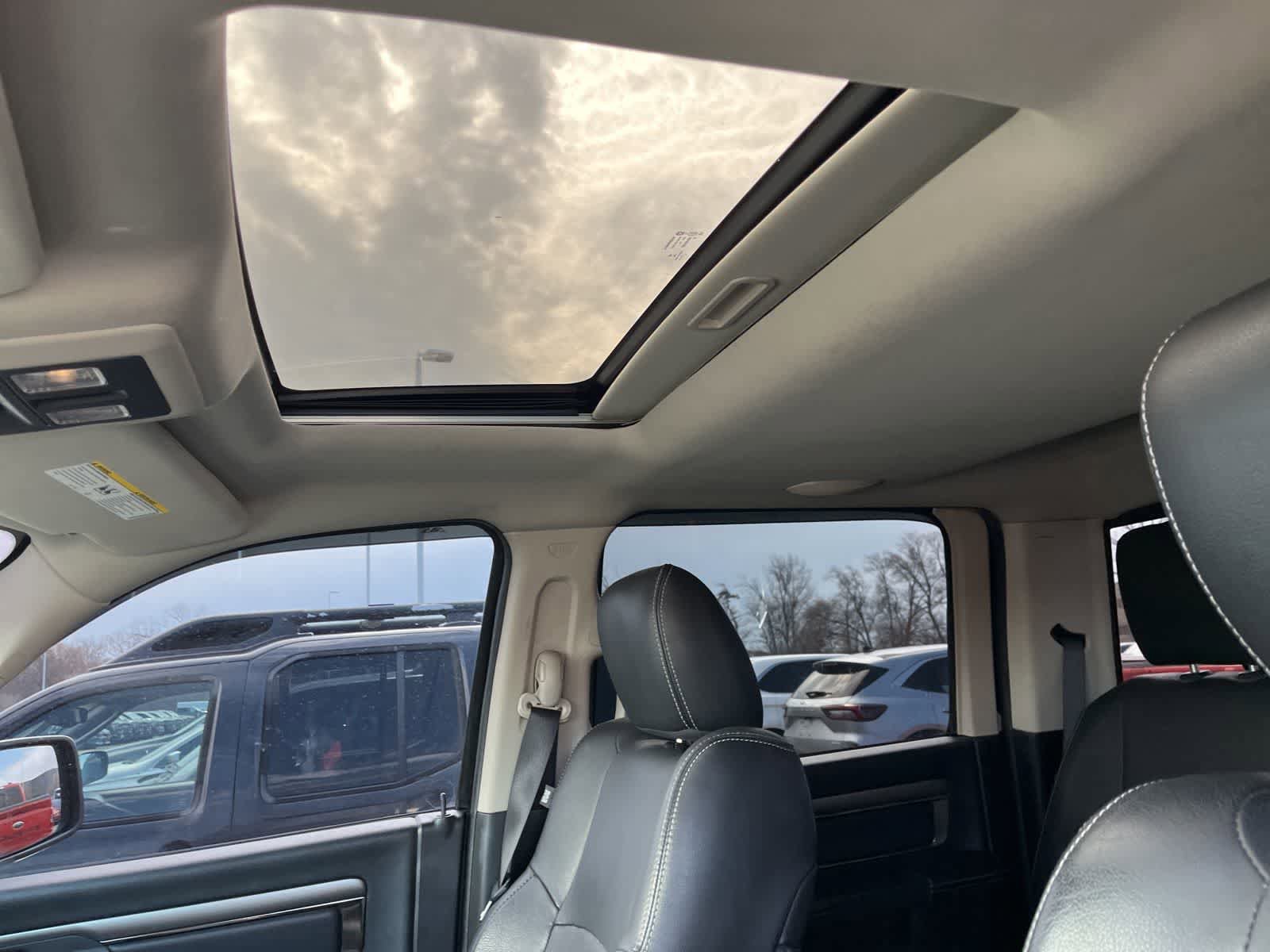 Used 2015 RAM 1500 Sport w/ Sport Premium Group image 28
