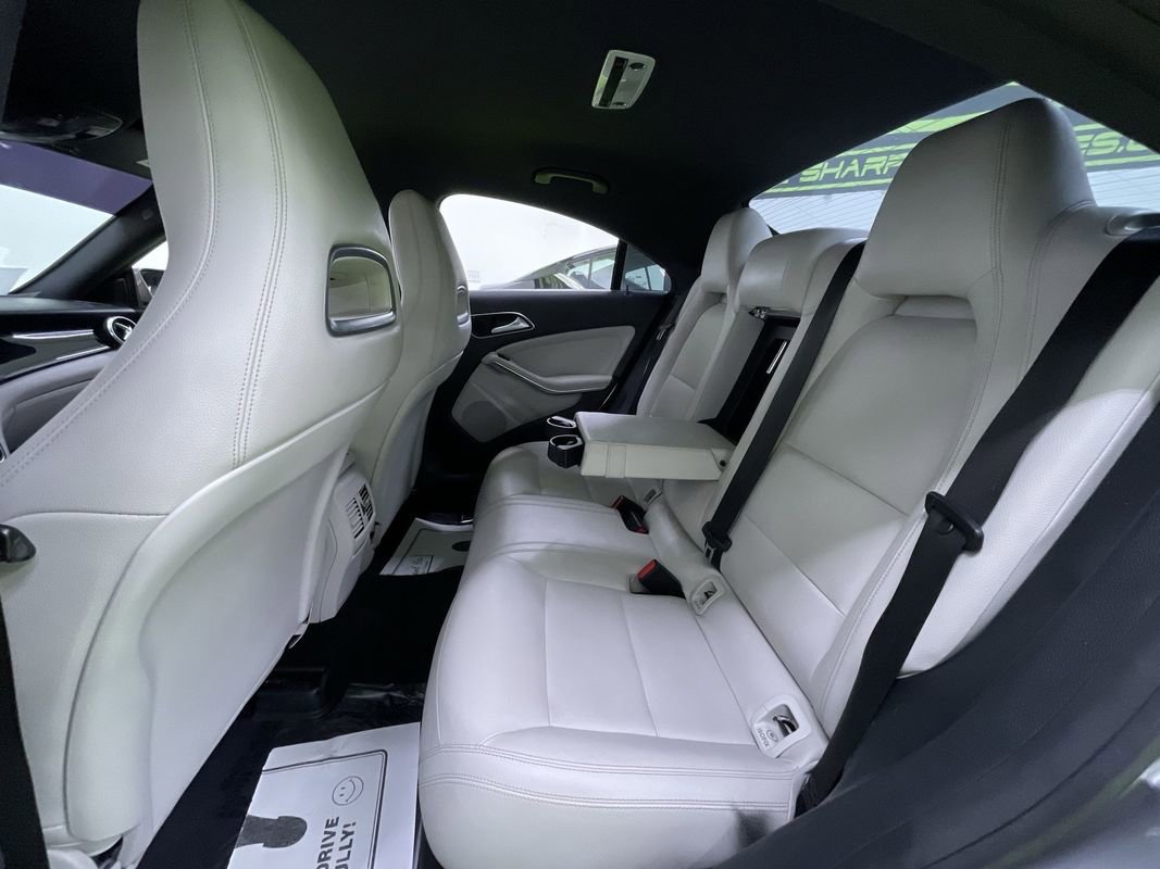 Used 2015 Mercedes-Benz CLA 250 image 24