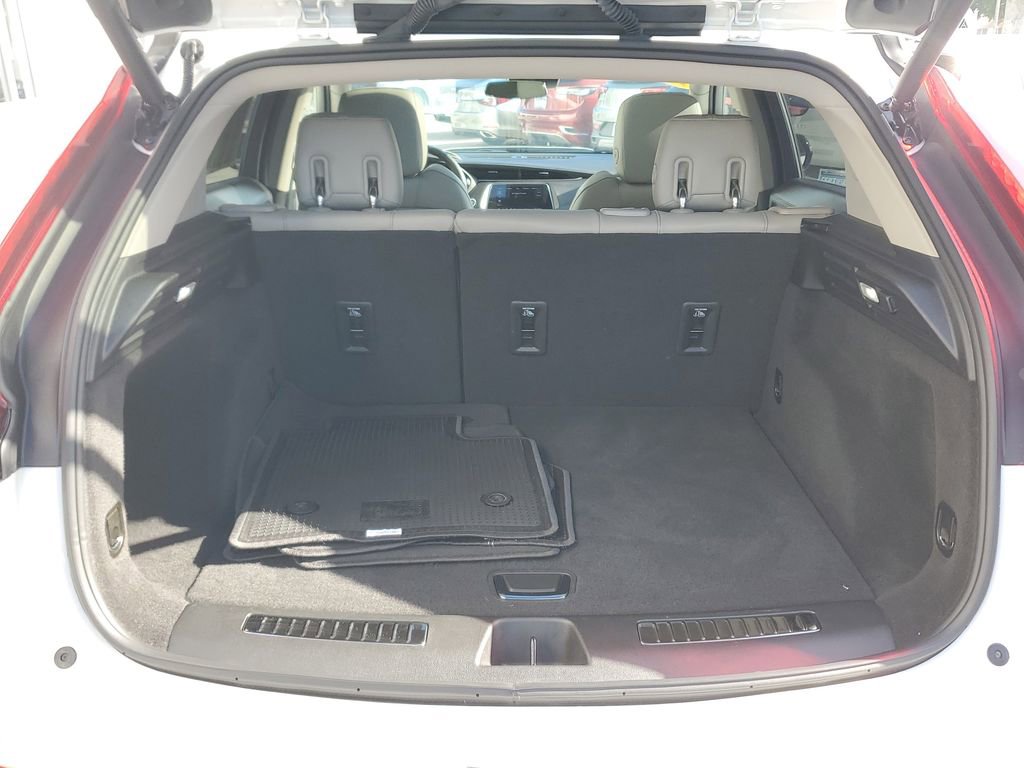 Used 2023 Cadillac XT4 Premium Luxury image 26