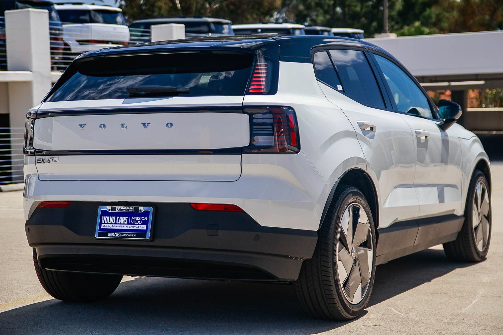 New 2026 Volvo EX30 Plus AWD/4WD image 6