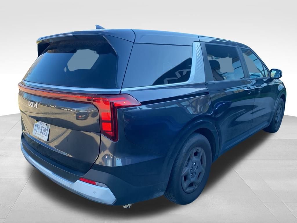 Used 2025 Kia Carnival image 33