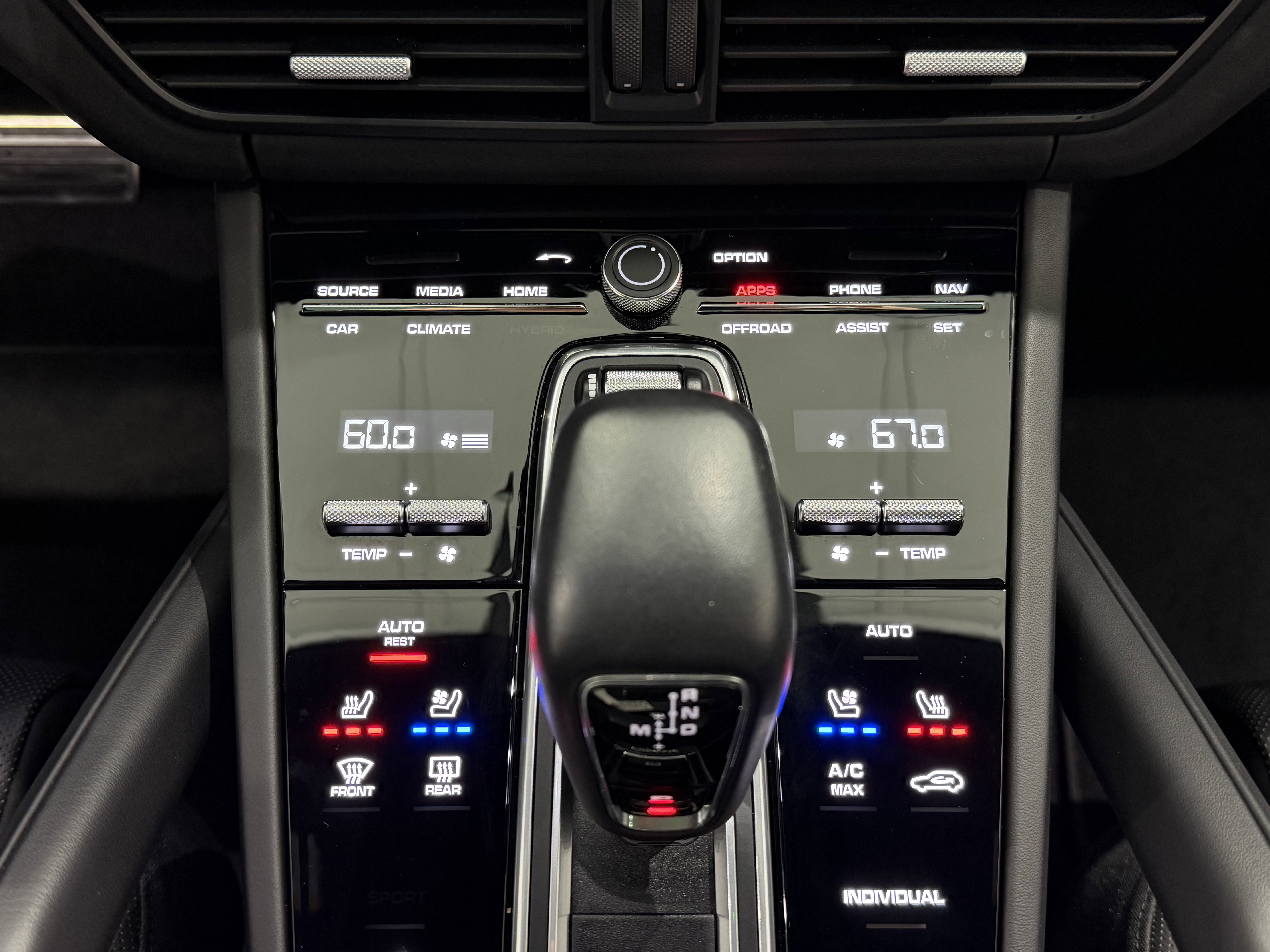 Certified 2023 Porsche Cayenne Turbo S image 39