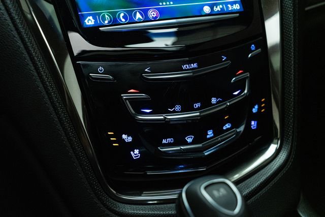 Used 2018 Cadillac CTS V w/ Luxury Package image 27