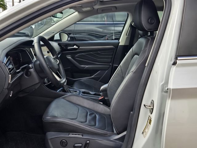 Certified 2022 Volkswagen Jetta SEL FWD image 12