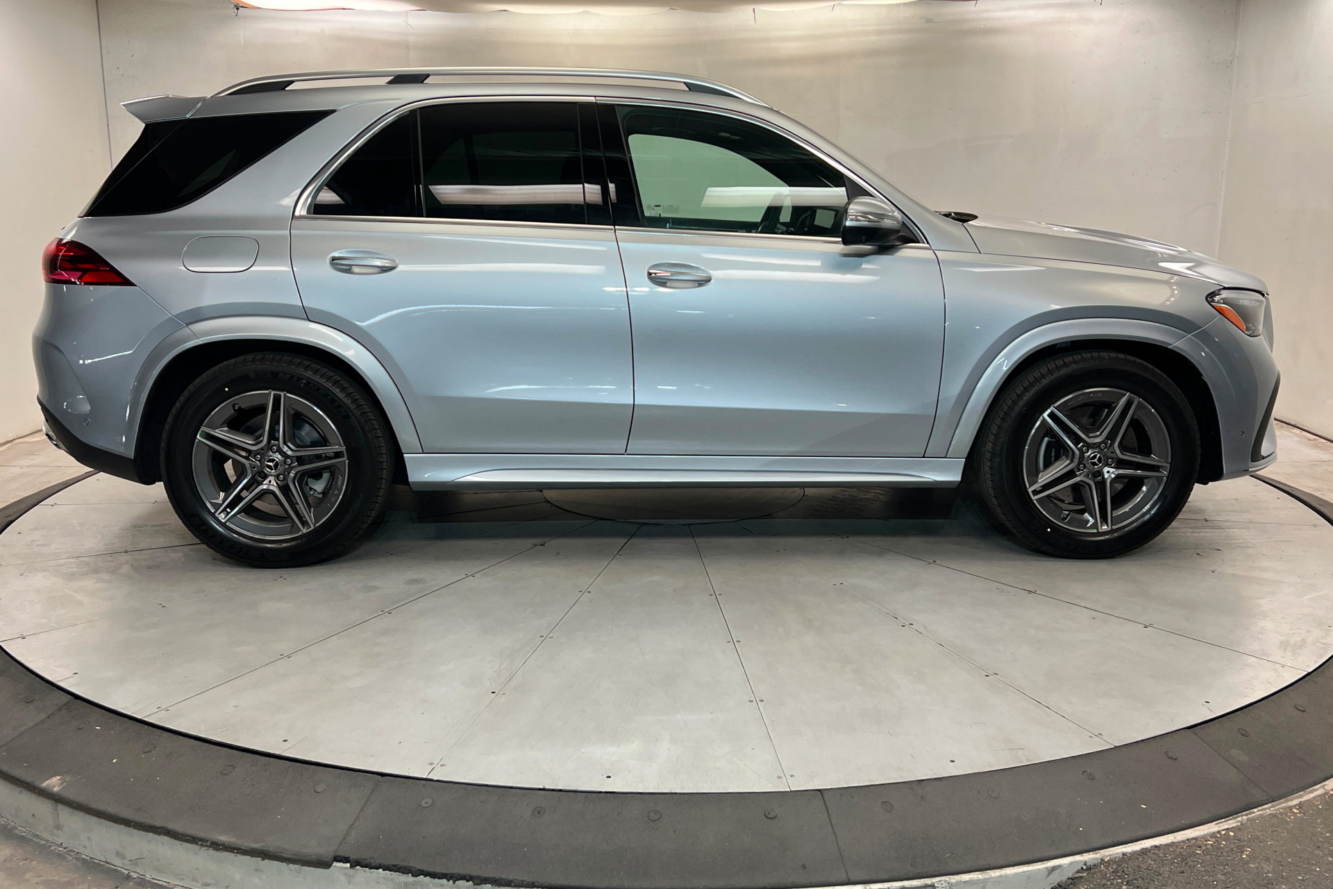New 2026 Mercedes-Benz GLE 450 4MATIC image 6