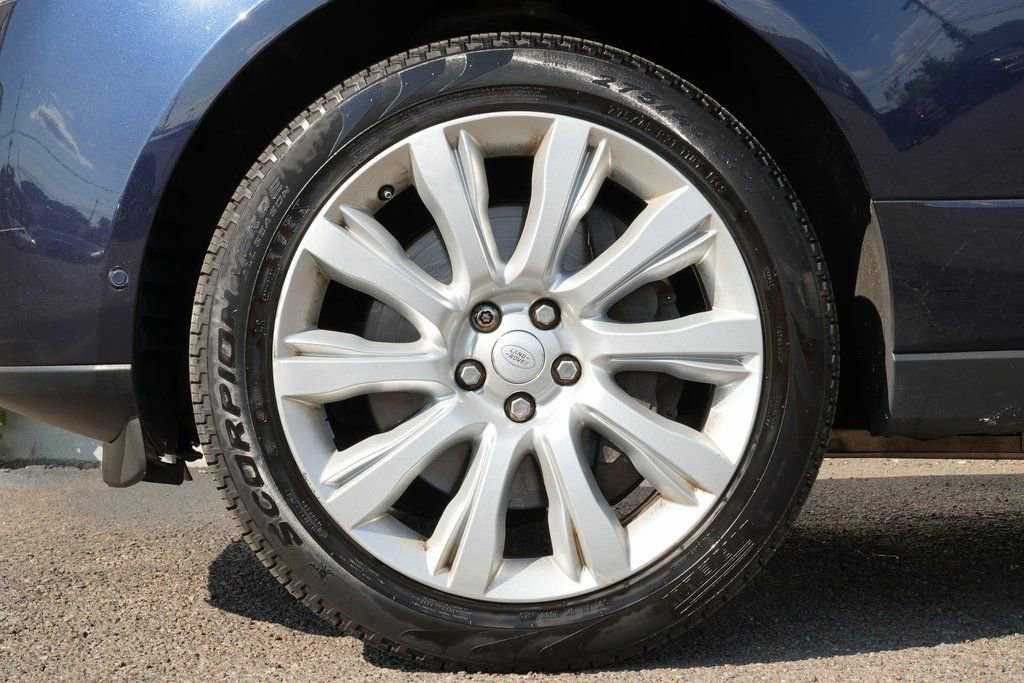 Used 2017 Land Rover Range Rover Supercharged image 13