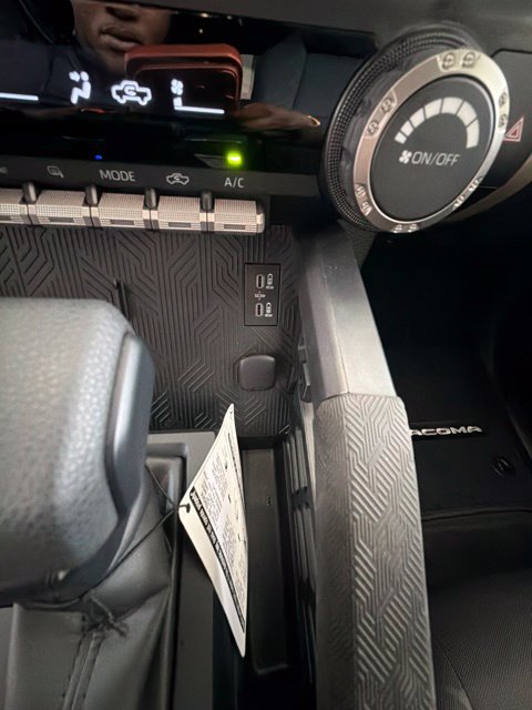 Used 2026 Toyota Tacoma SR5 RWD image 18