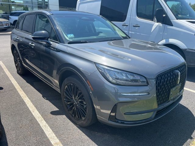 Used 2023 Lincoln Corsair AWD w/ Equipment Group 101A image 3
