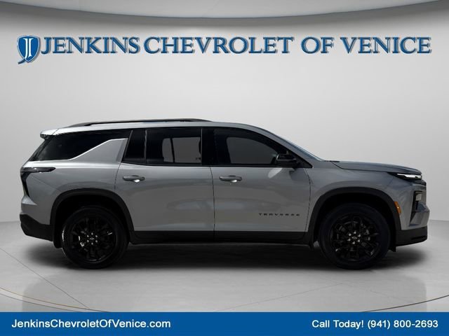 New 2026 Chevrolet Traverse LT w/ Midnight/Sport Edition FWD image 3