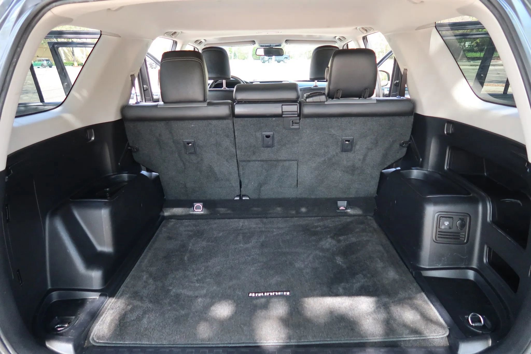 Used 2014 Toyota 4Runner SR5 Premium AWD/4WD image 16