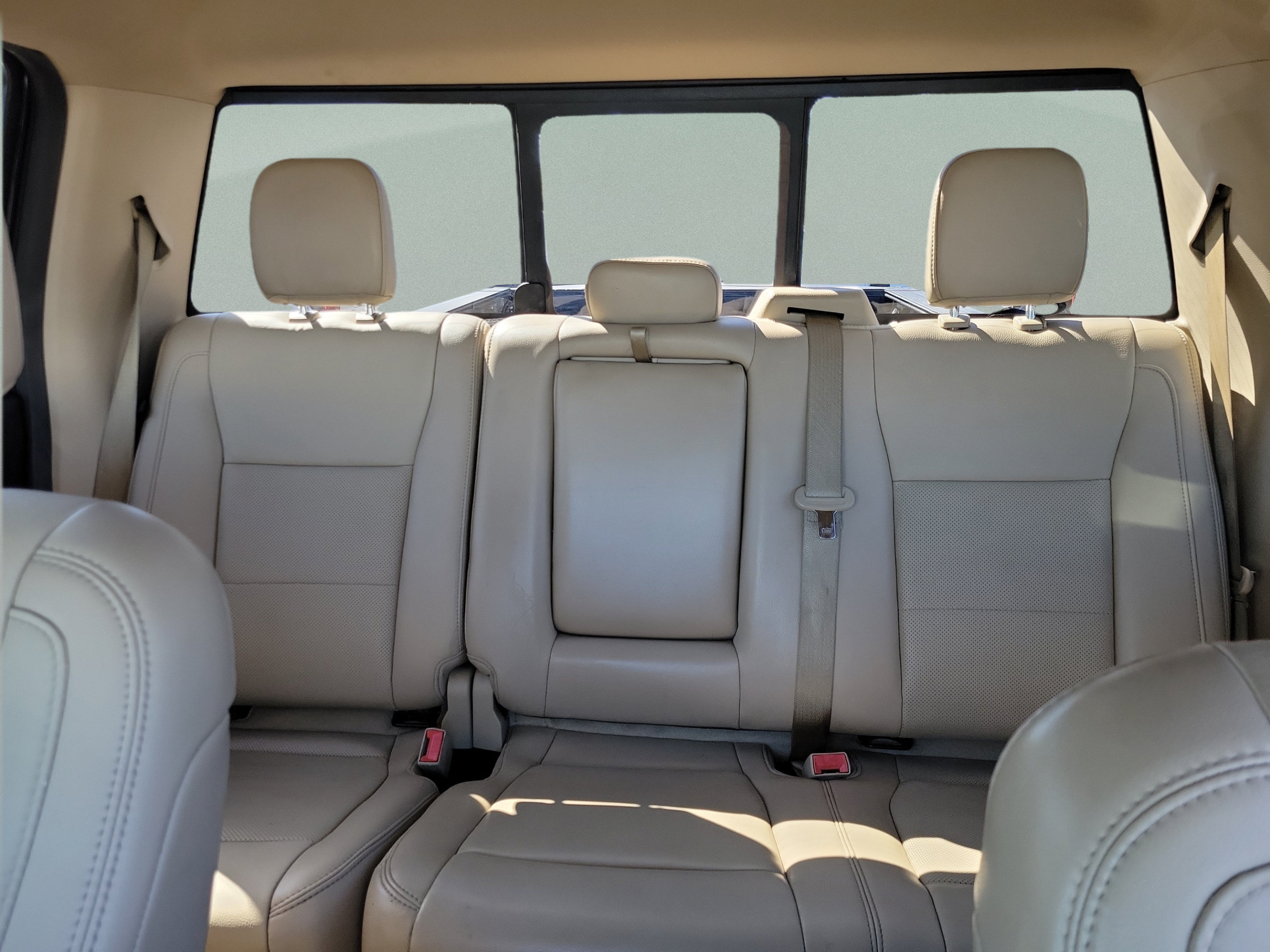 Used 2019 Ford F350 Lariat w/ Lariat Ultimate Package AWD/4WD image 9