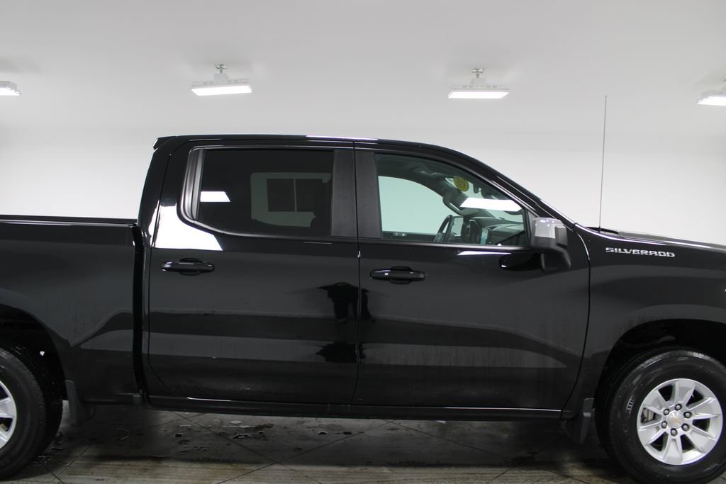 Used 2025 Chevrolet Silverado 1500 LT image 11