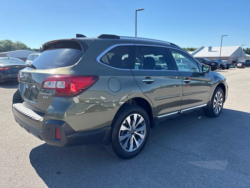Used 2019 Subaru Outback 3.6R Touring w/ Popular Package #3A AWD/4WD image 3