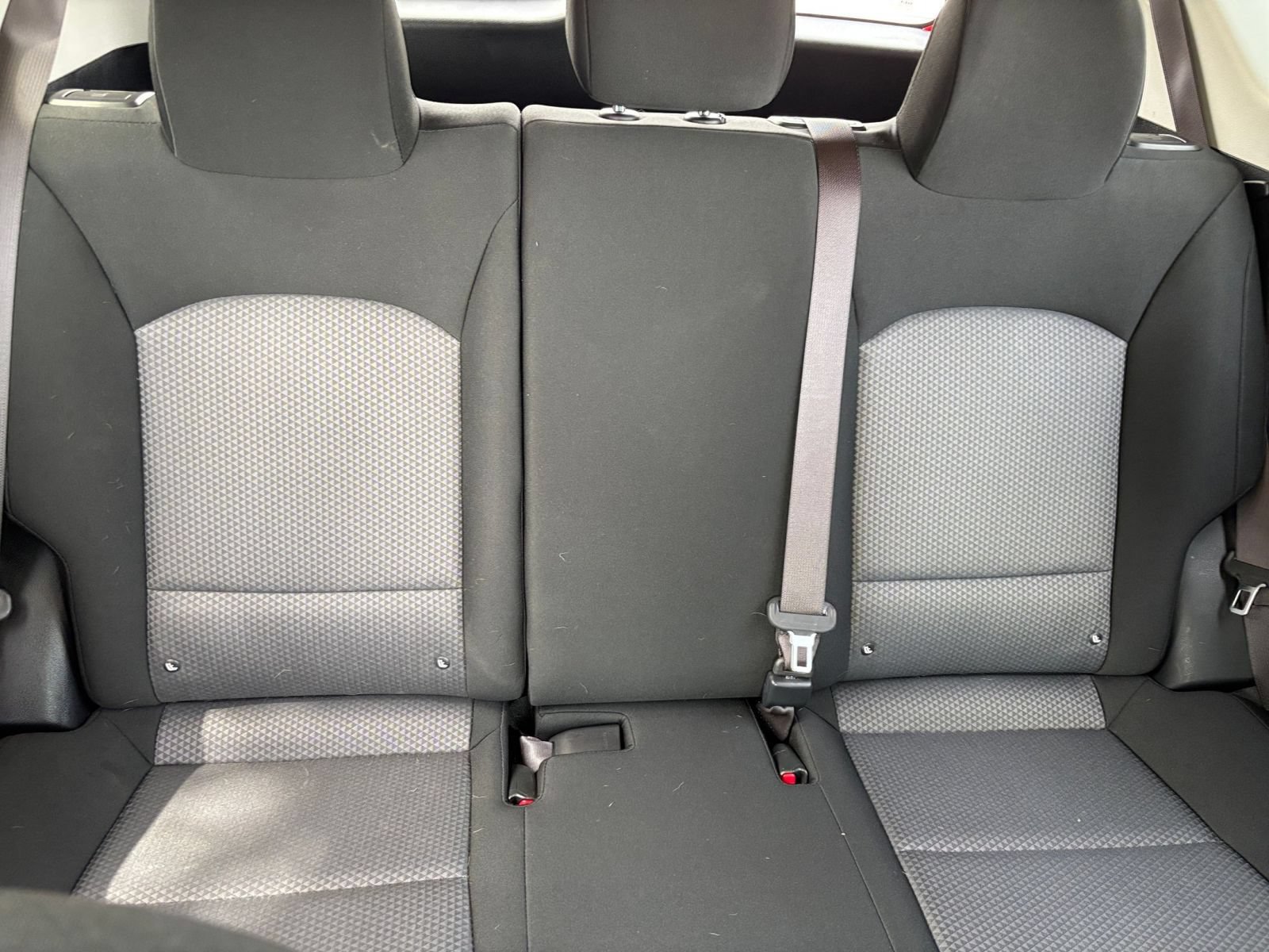Used 2025 Kia Soul LX w/ LX Technology Package FWD image 35