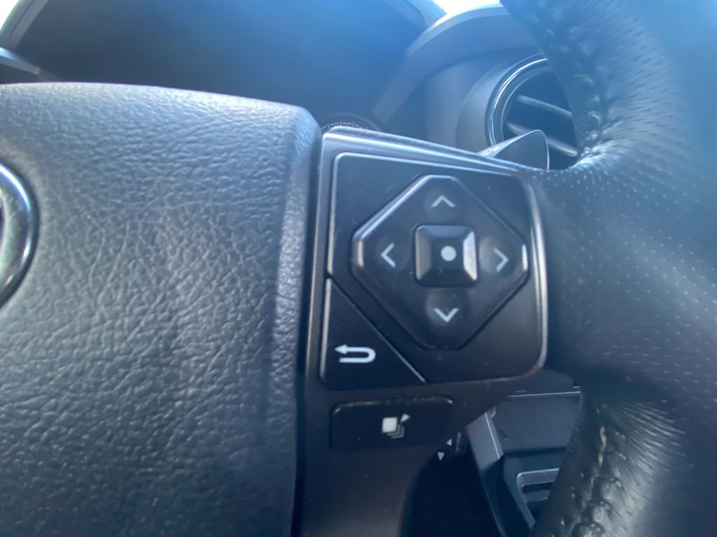 Used 2017 Toyota Tacoma TRD Sport w/ Tow Package (A/T) image 20