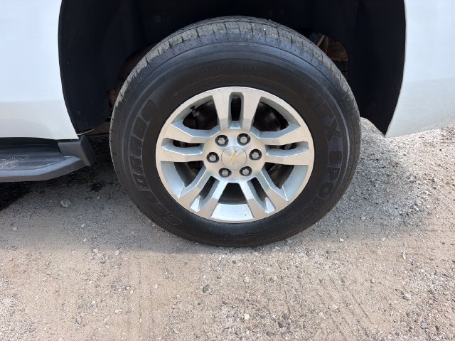 Used 2017 Chevrolet Tahoe LS AWD/4WD image 28