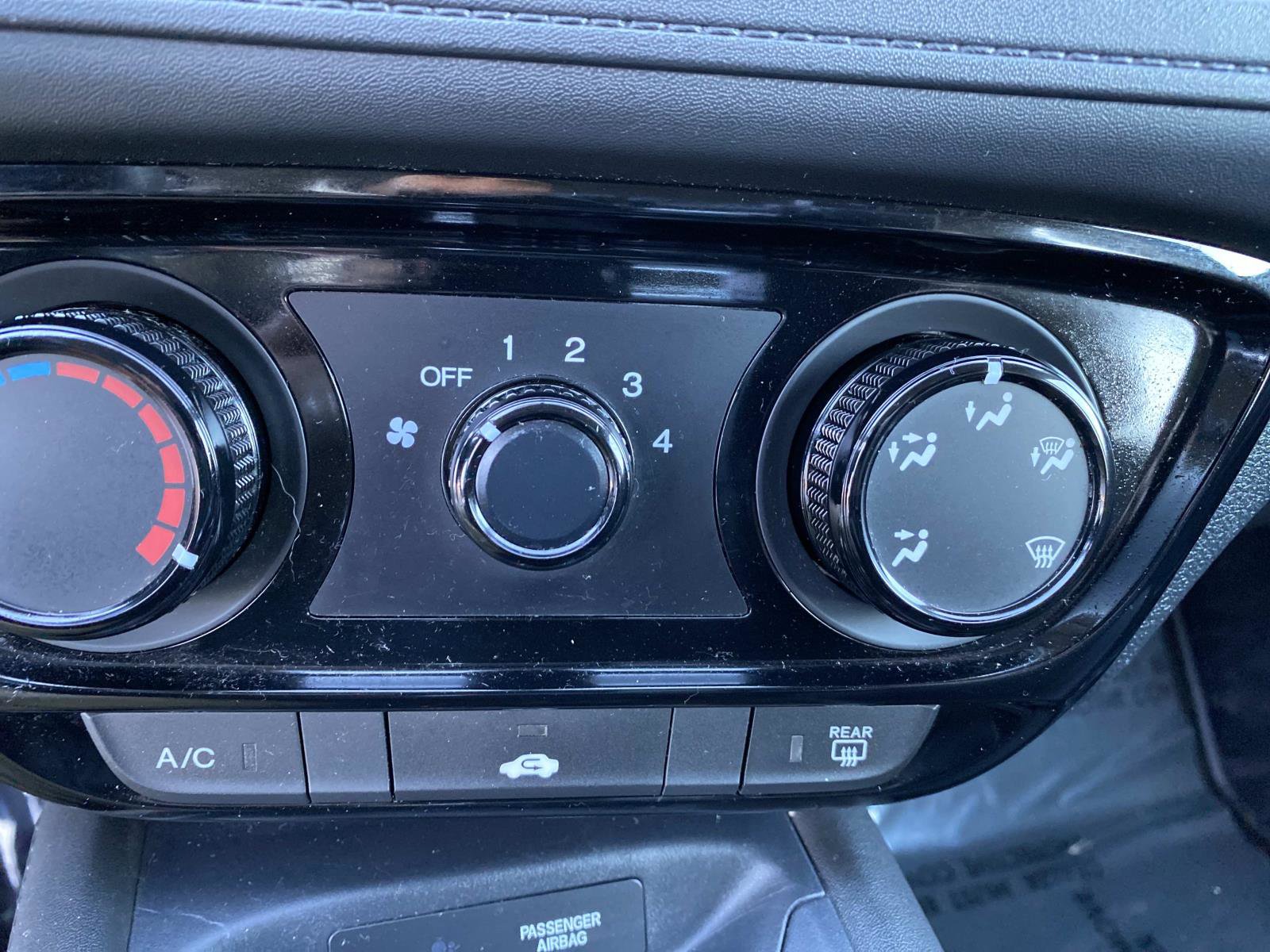 Used 2021 Honda HR-V LX image 13