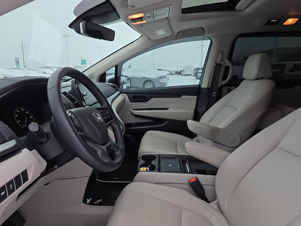 Used 2025 Honda Odyssey EX-L image 9