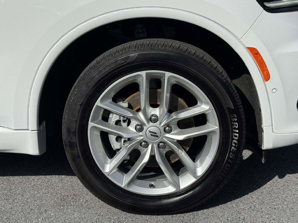 Used 2025 Dodge Durango GT AWD/4WD image 12