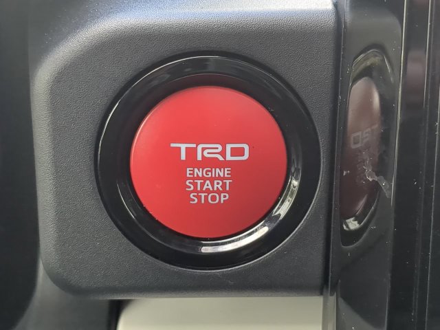 Used 2024 Toyota Tacoma TRD Sport w/ TRD Sport Upgrade Package RWD image 33