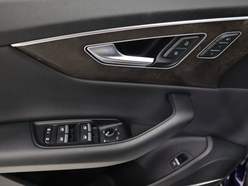 Used 2020 Audi Q8 Premium Plus image 24