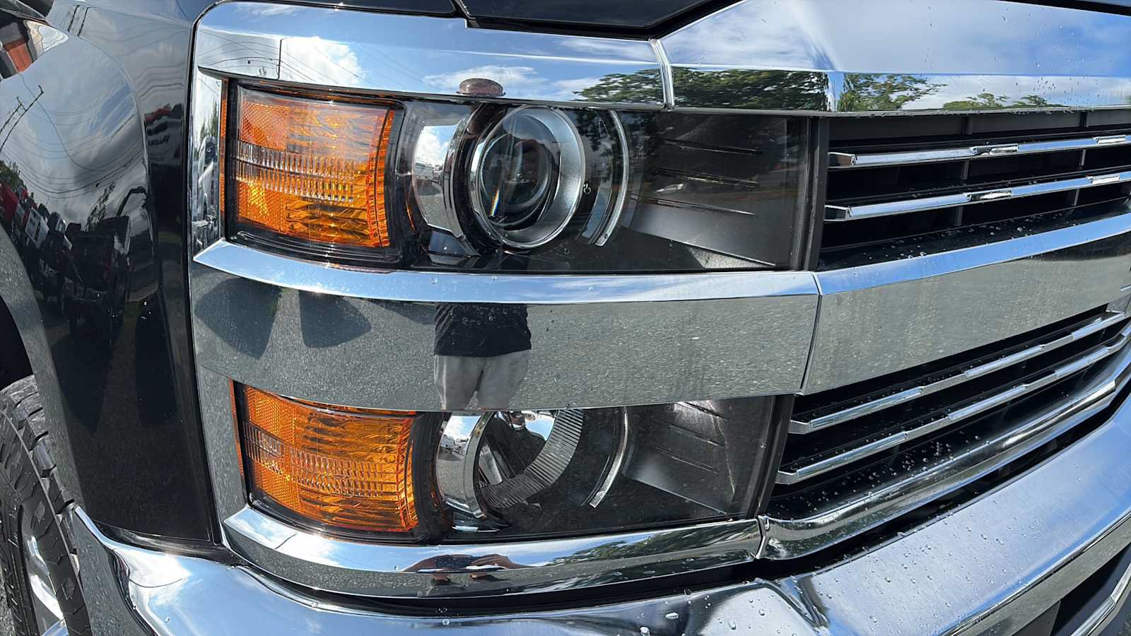 Used 2018 Chevrolet Silverado 2500 LTZ w/ Duramax Plus Package AWD/4WD image 9